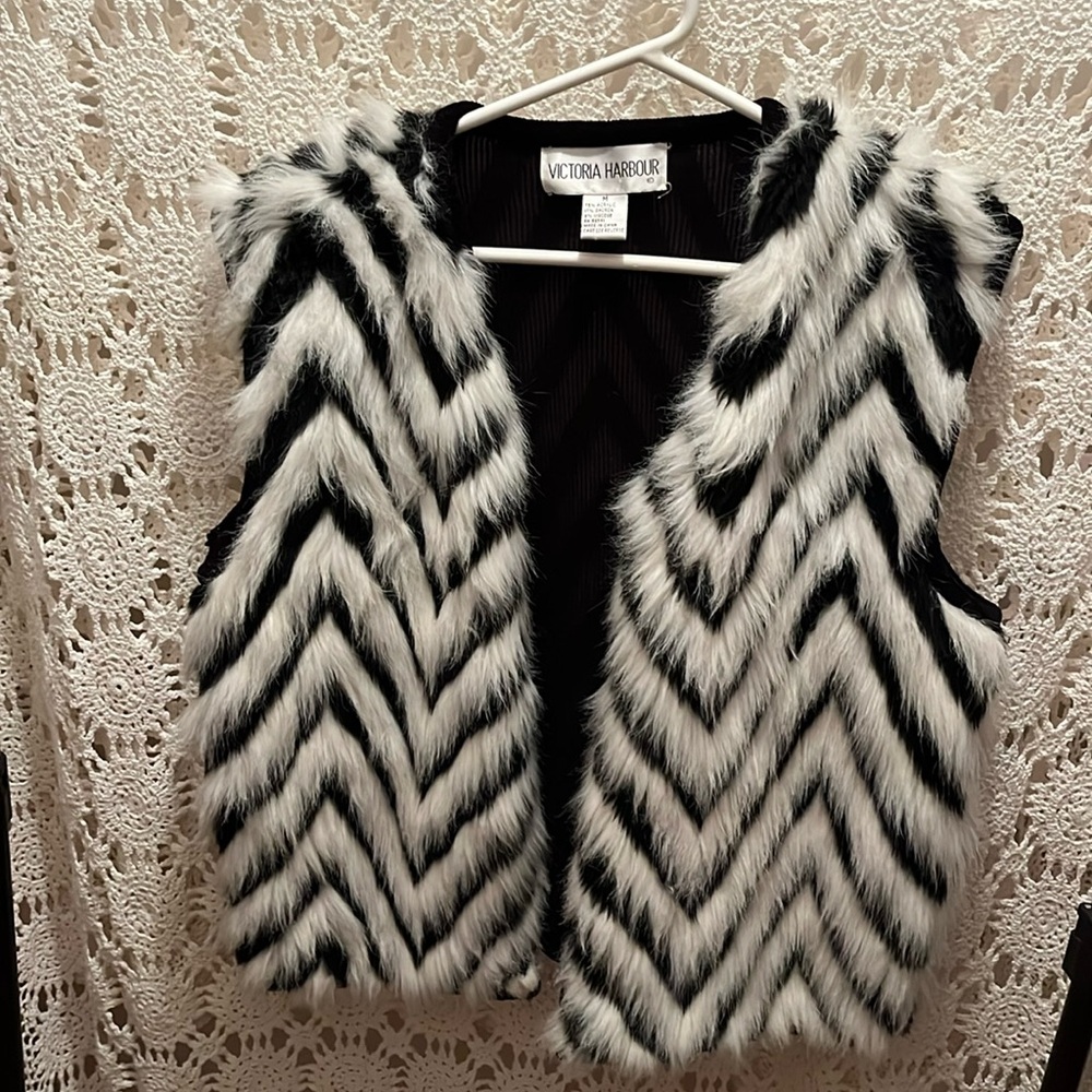 Vintage Victoria Harbour Vest